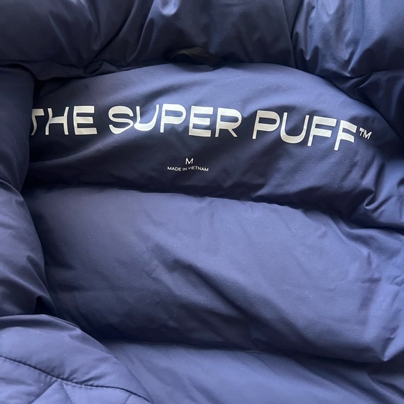 Aritzia super puff - Picture 3 of 3